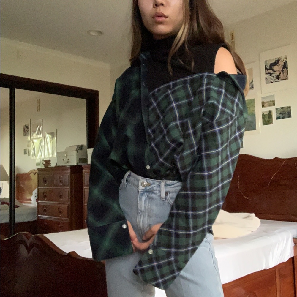 STYLENANDA MOCK-NECK OFF-THE-SHOULDER SWEATER TOP